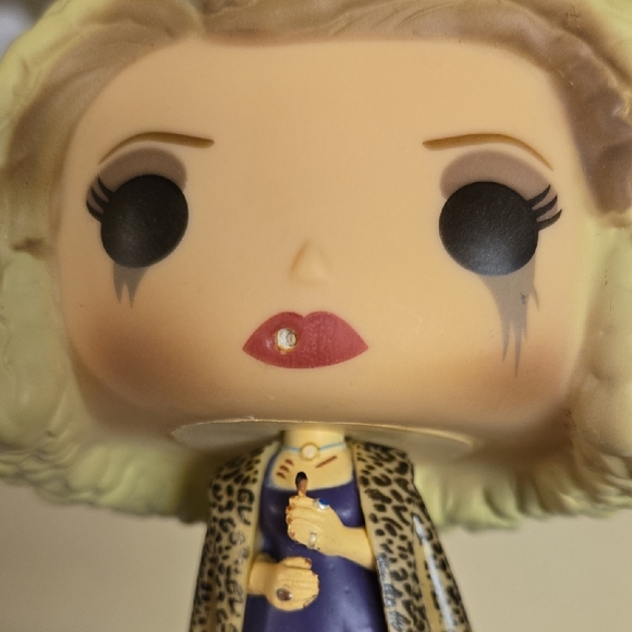Funko American Horror Story Hotel Pop Sally Vinyl Figure - Picture 2 of 6